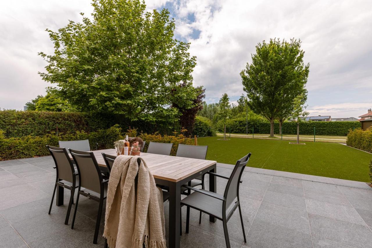 Fantastic Family Villa With Beautiful Garden Ostend Exterior photo